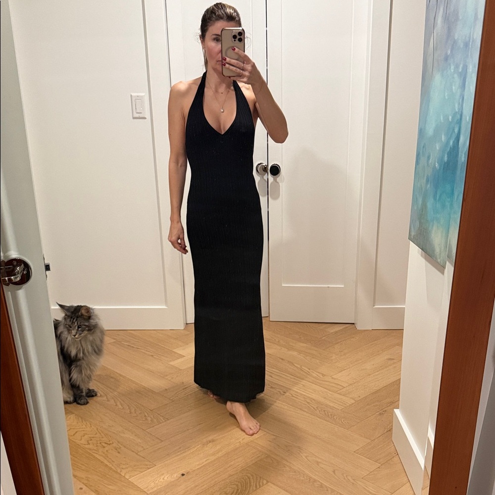 DISSH Black Backless Halter Dress